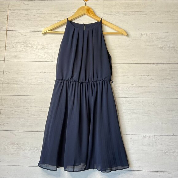 Dress Womens Size XS Navy Chiffon Sleeveless Pleated Lined Cocktail Date Night - Picture 1 of 16